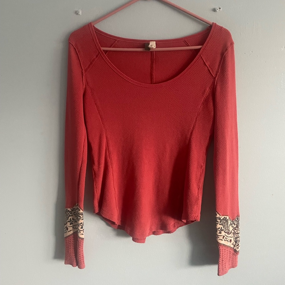 We the free rust color top